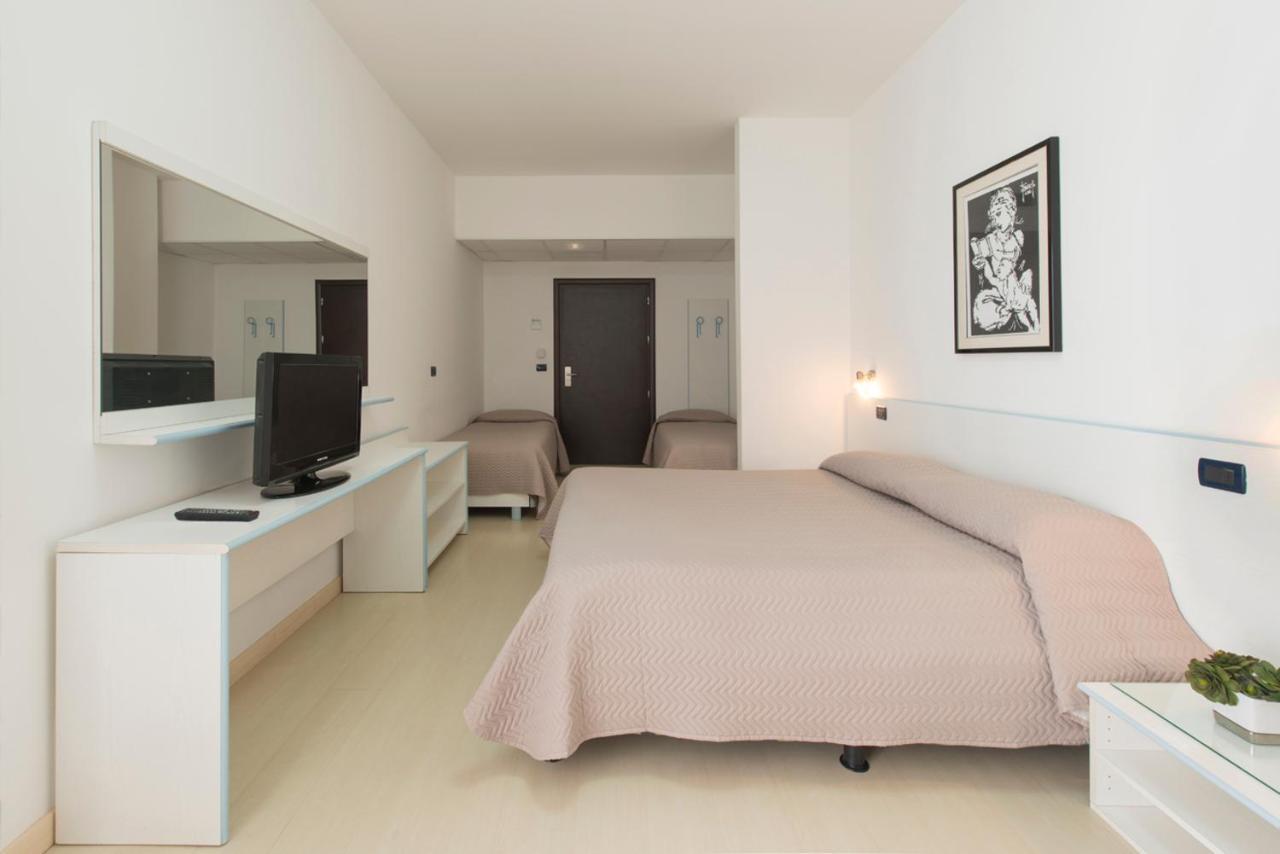Grand Hotel Adriatico Montesilvano Marina Exteriér fotografie