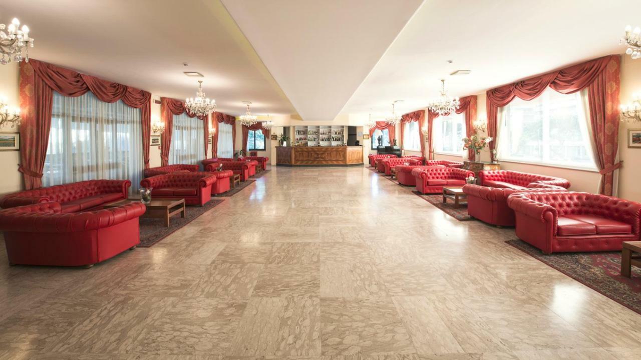 Grand Hotel Adriatico Montesilvano Marina Exteriér fotografie