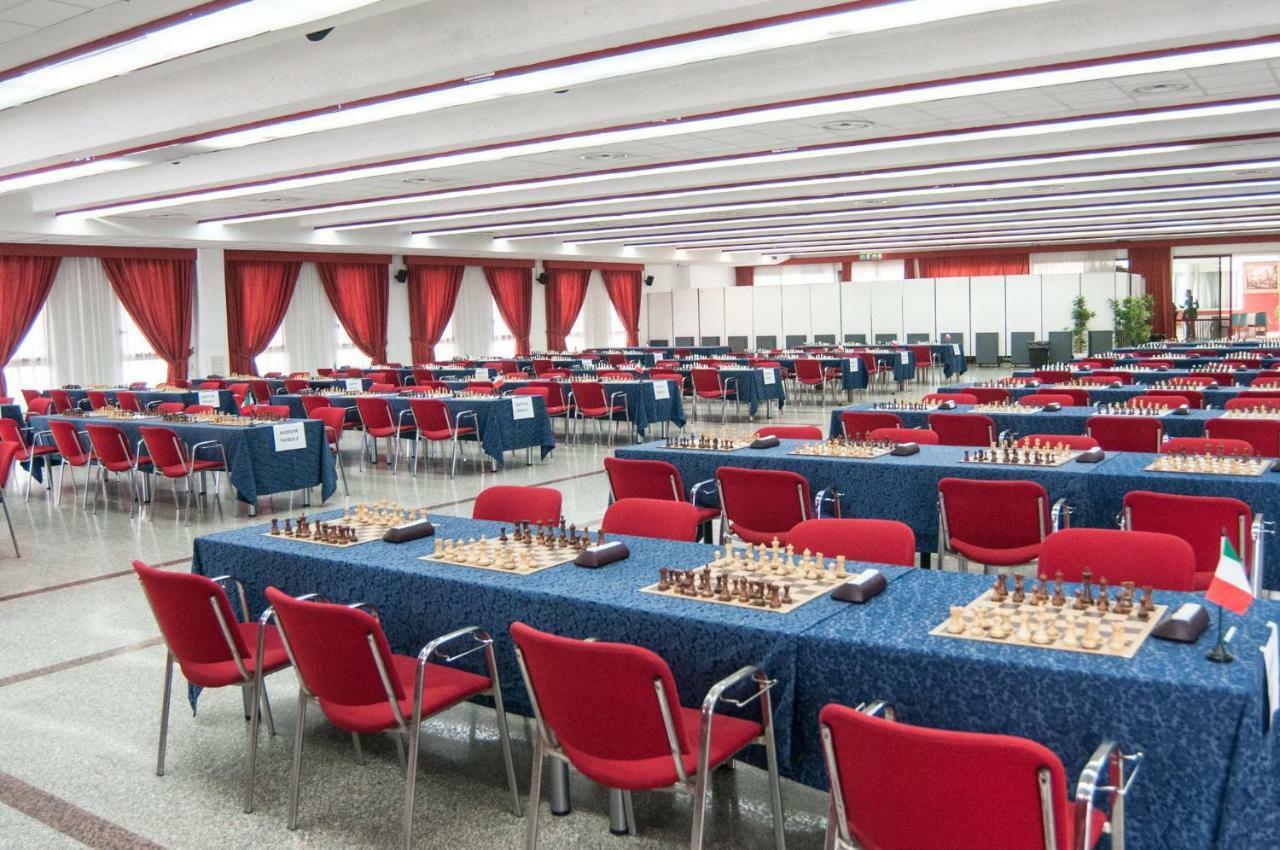 Grand Hotel Adriatico Montesilvano Marina Exteriér fotografie